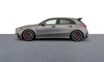 A45 S AMG оснащен специально разработанными колесами Monoblock Z 8,5Jx20 на передней и задней оси и шинами 245/30 ZR 20, поставляемыми Brabus.