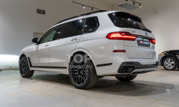 Тонировка окон на BMW X7 - Москва, Топ Тюнинг. 