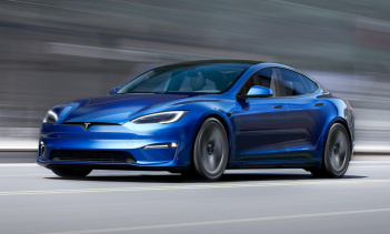 Эта инновационная и блестящая особенность смогла обеспечить достаточное количество энергии для питания многих бытовых приборов, в том числе обогревателей. F-150 - не единственный новый автомобиль, который может вырабатывать электричество. Как насчет 