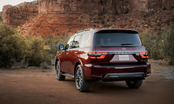 Под капотом обновленный Patrol Nismo будет оснащаться доработанной версией 5,6-литрового двигателя V8 Nissan. В нынешнем Patrol Nismo этот агрегат выдает 428 л.с., но у обновленной модели может появиться небольшое увеличение мощности. На основе обнов