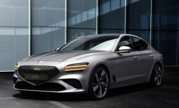 В прошлом месяце мы узнали, что Kia продлевает жизнь седана Stinger Performance до 2022 модельного года с большим обновлением. Базовый 2,0-литровый двигатель с турбонаддувом мощностью 255 лошадиных сил и 352 Нм крутящего момента заменяется 2,5-литров