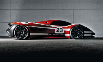 Porsche придерживается агрессивной программы, начиная от разработки зарядной инфраструктуры с материнской компанией Volkswagen Group, покупки увеличенной доли в Rimac и начала использования синтетического топлива к следующему году. Эти вещи требуют о