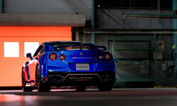Однако издание утверждает, что Nissan готовит окончательный GT-R Final Edition без электрификации.