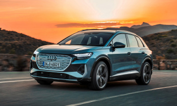 Недавние исследования показывают, что производство электромобилей к 2027 году будет дешевле. Это большая новость для потребителей, которые все еще не хотят переходить на электромобили. Сегодня новый Audi Q5 стоит от 3,2 млн рублей, а e-tron аналогичн