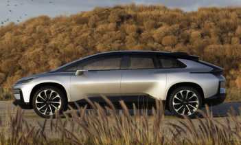 По словам Хун Рао, вице-президента IAI Faraday Future, новая функция является важной частью третьего жизненного пространства компании в Интернете: «FF предоставит новейшие и наиболее продвинутые возможности, ориентированные на пользователя, в FF 91. 