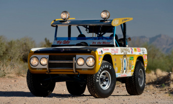 Что касается этой особой связи между гонкой Baja и Bronco, история хорошо задокументирована, но Big Oly стал легендой благодаря победе на Baja 1000 в 1971 и 1972 годах, а также на Baja 500 1973 года и Mint 400 1973 года.