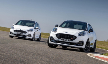 Эту дополнительную производительность можно извлечь из Fiesta ST с помощью прилагаемого к Mountune адаптера Bluetooth OBD и приложения Smartflash для смартфона на планшете. Также в комплект входят индукционный комплект, комплект зарядных трубок и про