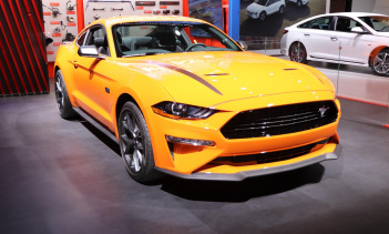 В качестве явного признака того, что жизнь начинает возвращаться в нормальное русло, администрация штата Нью-Йорк подтвердила, что автосалон в Нью-Йорке 2021 года пройдет с 20 по 29 августа. День прессы назначен на 19 августа, а билеты поступят в про