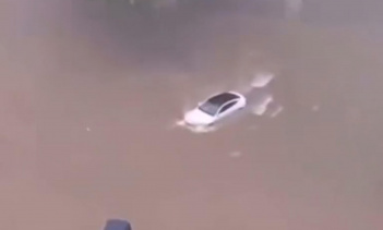 За последние несколько недель мы видели ужасающие кадры, на которых наводнения превращают улицы в бушующие реки. Пару недель назад в Аризоне внезапные наводнения унесли Toyota Prius, а разрушительные наводнения в Германии затопили Porsche в автосалон