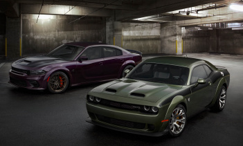 challenger hellcat 2022 blue