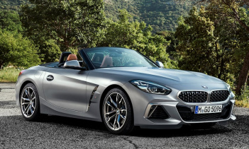 Семейство родстеров BMW Z на протяжении многих лет было очень популярно среди любителей автомобилей. Немецкий автомобиль Z превратился в очень способный и уважаемый спортивный автомобиль, в каталоге которого есть такие значки, как M Coupe и Z4 M. В с