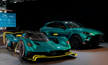 В то время как отдел дорожных автомобилей, похоже, рад придерживаться статус-кво, команда F1 намекнула, что с 2026 года она может внедрить собственную конструкцию трансмиссии.