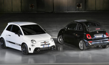 Начиная примерно с эквивалента в 3 млн рублей за модель 595, Abarth сохранил свой турбированный 1,4-цилиндровый двигатель мощностью 163 л. Оба будут развивать максимальную скорость 215 км/ч.