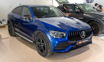 106690 Дооснащение Mercedes-Benz GLC Cope (C253) – Пороги, решетка, спойлер