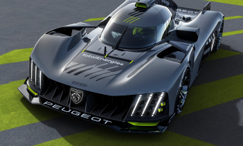 Планируется, что 9X8 будет участвовать в остальной части календаря WEC, прежде чем вступить в полный сезон в следующем году, включая самое известное событие - 24 часа Ле-Мана. У Peugeot богатая история: модели 905 начала девяностых и 908 конца 2000-х