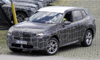 Это прибытие — неловкое время для BMW, поскольку X3 пропустит введение платформы «Neue Klasse», запуск которой запланирован на 2025 год.