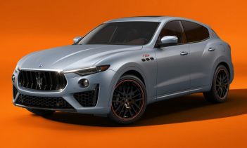 В 1958 году гонщица Мария Тереза Де Филиппис стала первой женщиной, прошедшей квалификацию для участия в гонках Формулы-1 за рулем Maserati 250F. В этом году, чтобы отметить ее новаторский талант, Maserati выпускает специальные версии своего спортивн