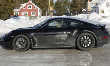 Рестайлинг 911 представит ряд улучшений, которые сосредоточены на технологиях, стиле и шасси. Модель Turbo S может также включать гибридную систему, которая, как мы уже знаем, будет установлена на базовой модели 911 Carrera.