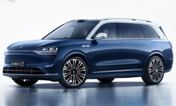 BAIC, которая также собирает электрический седан Xiaomi SU7, является контрактным производителем автомобилей Stelato. Huawei будет продавать автомобили под брендом Stelato в своих автомагазинах, известных как HIMA. Первый автомобиль Stelato — среднер