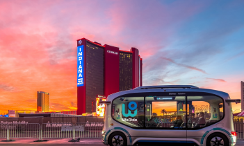 В 2020 году WeRide заключила партнерское соглашение с Yutong Group по производству робобусов, при этом Yutong инвестировала 200 миллионов долларов США. WeRide занимается разработкой, а Yutong занимается производством. Автономный автобус известен в Ки