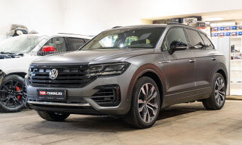 107893 Оклейка всего Volkswagen Touareg в полиуретан, полировка и установка доводчиков