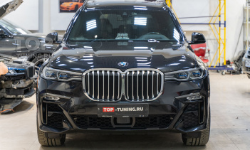 108364 Силовые пороги-ступени и хрусталь в салон BMW X7 G07