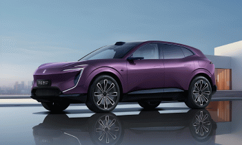 Ожидается, что среднеразмерный внедорожник Avatr 07 будет продаваться по цене от 250 000 до 350 000 юаней (от 3,12 до 4,36 млн рублей). Это позволит автомобилю конкурировать с другими моделями на китайском автомобильном рынке. Официальный выпуск авто