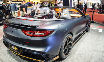 Недавно появились патентные изображения кабриолета Hongqi H6