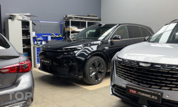 Оклейка пленкой Lixiang L6 – защита зоны риска полиуретаном STEK