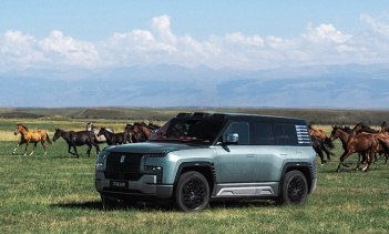 В январе BYD продала 300 538 автомобилей, а экспорт вырос на 80% до нового рекорда