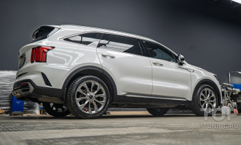 109492 Оклейка пленкой зоны риска + керамика кузова + химчистка салона Kia Sorento IV
