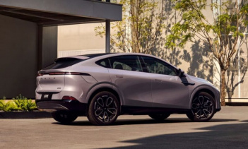 11 июля компания Xpeng сообщила, что общий объём поставок автомобилей превысил 800 000 единиц — на это ушло более шести лет