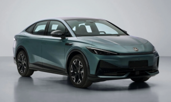 В нормативных документах, представленных в Министерство промышленности и информационных технологий Китая (MIIT), был замечен предстоящий электрический седан Volkswagen ID.UNYX 07