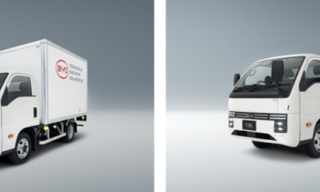 T35 доступен в двух вариантах: алюминиевый фургон и модель с бортовой платформой. Автомобиль оснащён литий-железо-фосфатным аккумулятором (LFP) BYD Blade Battery и использует технологию Cell-to-Chassis (CTC), которая интегрирует аккумуляторную систем