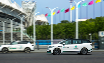 Роботакси Apollo Go от Baidu лидирует в мире по автономному вождению с более чем 17 млн заказов и планирует получить прибыль в этом году