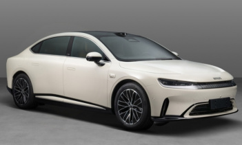 Гибридная система EHD plug-in основана на технологии Geely NordThor Hybrid 2.0. Зарядка аккумулятора с 10% до 80% занимает менее 20 минут.