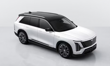 Это первое публичное представление модели в Китае, которое свидетельствует о скором появлении автомобиля на рынке.