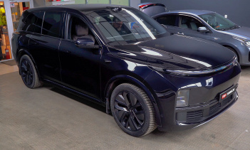 Тюнинг оптики Lixiang L9  – адаптивные линзы + модули Aozoom 