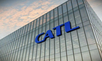 CATL подтверждает, что к 2026 году в различных отраслях будет развернуто крупномасштабное внедрение натрий-ионных аккумуляторов