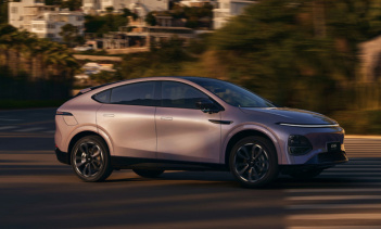 Обновленные кроссоверы Xpeng G6 и G9 2026 модельного года поступили в Китай с системой ADAS