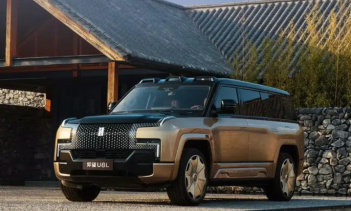 В рейтинге самых продаваемых автомобилей класса люкс 2025 года в Китае BYD Yangwang U8L и U8 являются единственными китайскими моделями