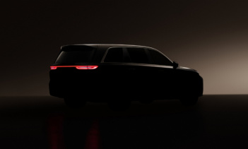 Автомобиль скоро выйдет на рынок: его запас хода на электротяге составит 400 км. V9X станет первым автомобилем, созданным на базе модульной архитектуры GWM One, как сообщает CarNewChina.