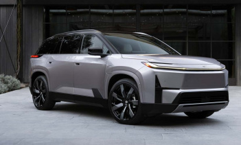 Toyota представила Highlander BEV — полностью электрический семиместный внедорожник, созданный специально для американского рынка