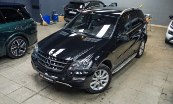 111555 Оклейка зоны риска + полная керамика + химчистка салона Mercedes M-class III