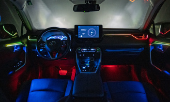 111612 Установка динамической RGB-подсветки MTF в салон Toyota RAV-4 V