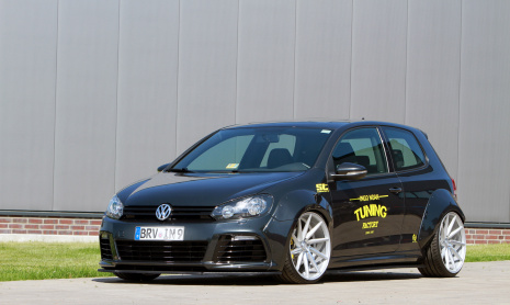 Ingo Noak Tuning представил обвес для моделей Scirocco и Golf