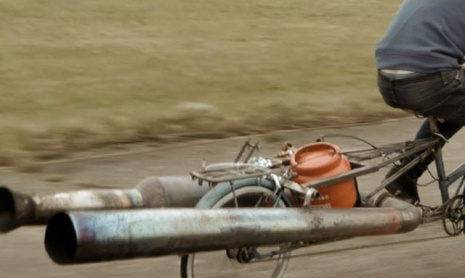 Бабушкин велосипед  может быть очень опасен!