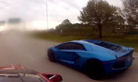 Дрэг-рэйсинг Tesla Model S против Lamborghini Aventador