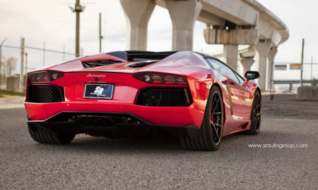 Этот Lamborghini  был стилизован под Ferrari?