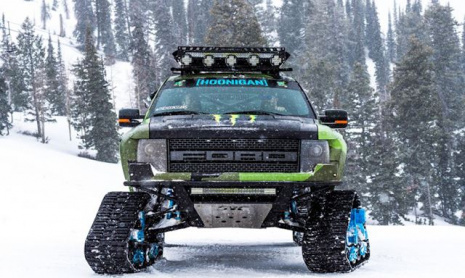 Кен Блок и его гусеничный Raptor